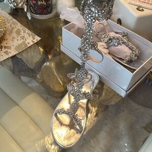 AKIRA Gladiator Sandals Silver Rhinestone Accent  Sophisticated Design Sz 9